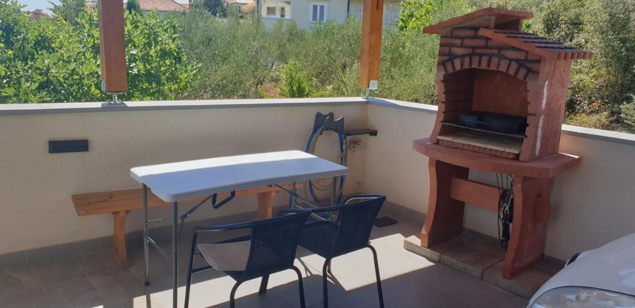 Vila Marijana Preko Bagian luar foto